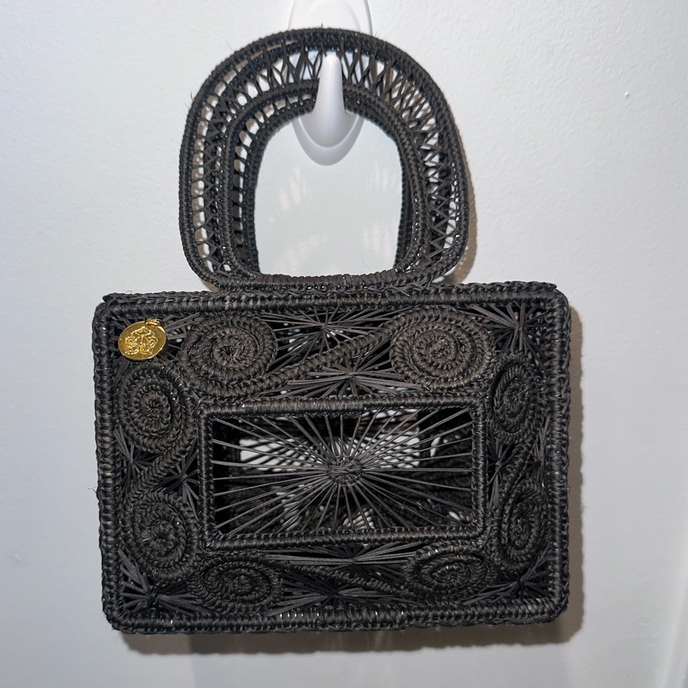 Apaya Cofre Black Woven Mini Tote Bag 🖤 - Picture 3 of 11